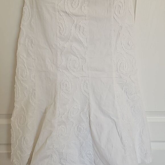 Caramely Vintage Cotton Midi Skirt With Raised Swirl White 7/8 - Picture 3 of 16